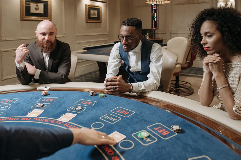 Slots, Poker or Sportsbook: Where Should Your Bankroll Go?
